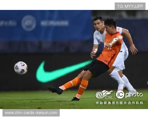 长春亚泰边路假动作成功,推进获得空间 长春亚泰边路假动作成功,推进获得空间