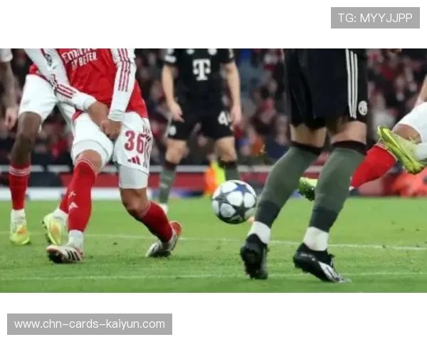 阿森纳边路组合在比赛中不断制造破门机会——速度与默契的潜移默化